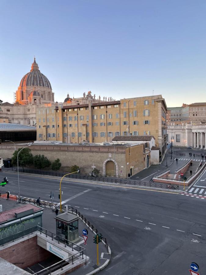Suite San Pietro ローマ エクステリア 写真